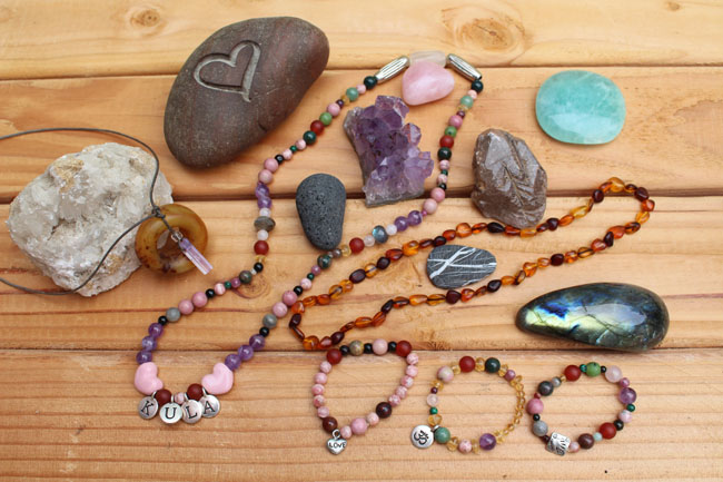 650 Healing Gemstones for Kula